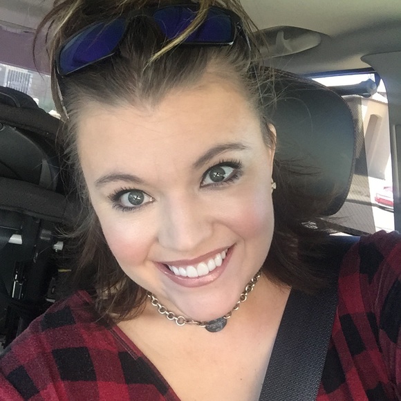 Meet your Posher, Peggi - Picture 8 of 8